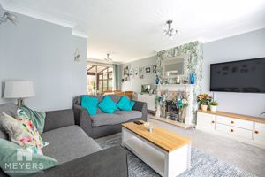 Lounge- click for photo gallery